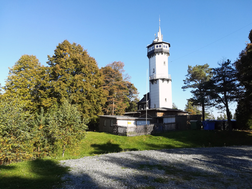 Fröbelturm - ein 29,75 m hoher Aussichtsturm Fröbelturm - ein 29,75 m hoher Aussichtsturm